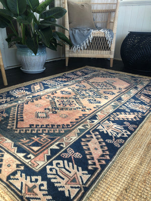 Vintage Turkish Area Rug - Benedicte