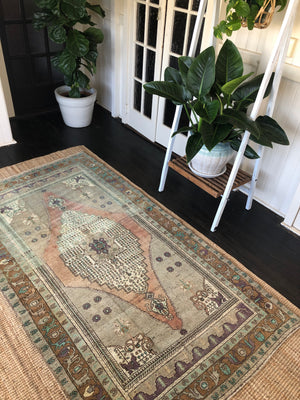 Vintage Turkish Area Rug - Zeynep