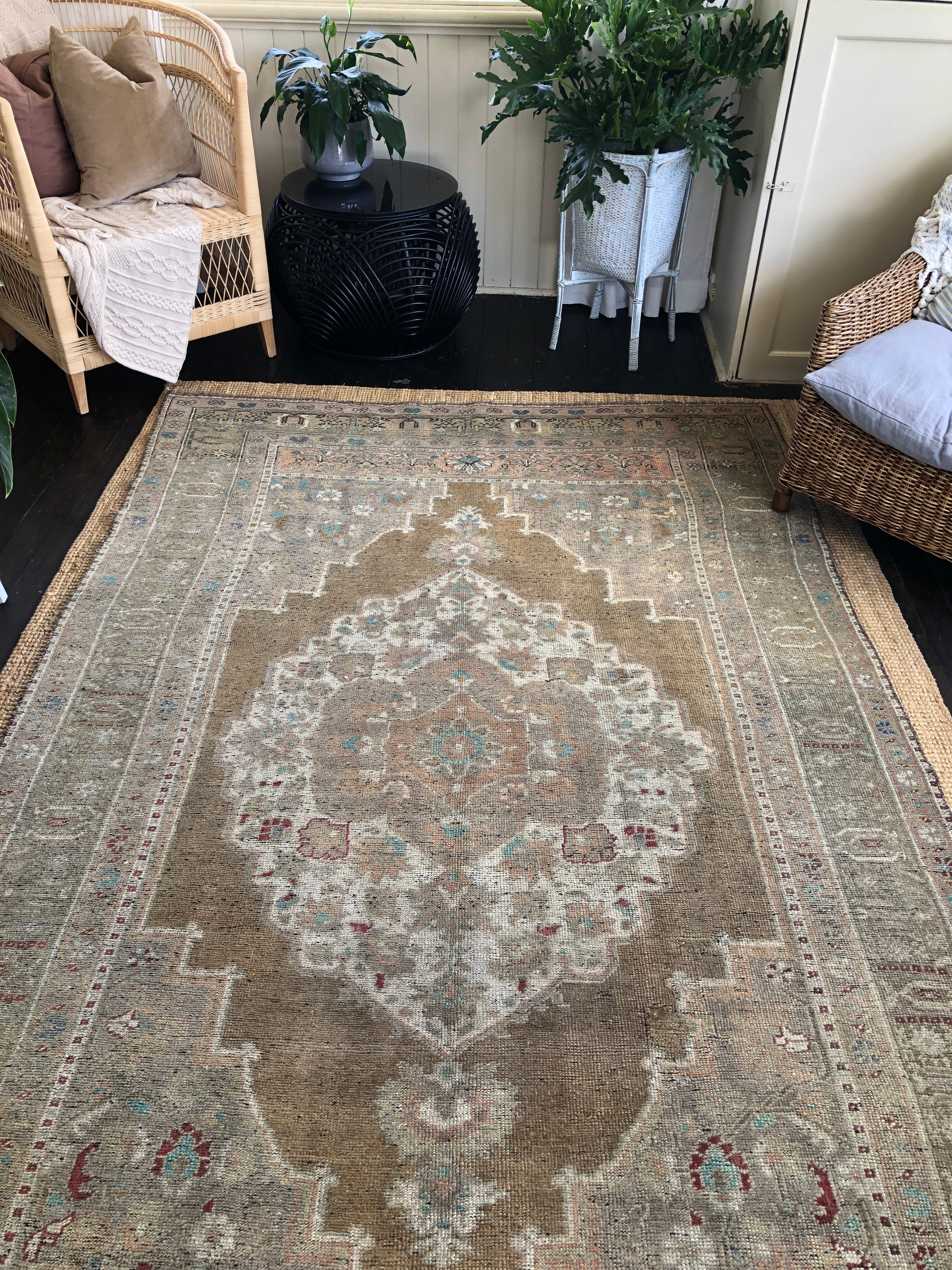 Vintage Turkish Area Rug - Filiz