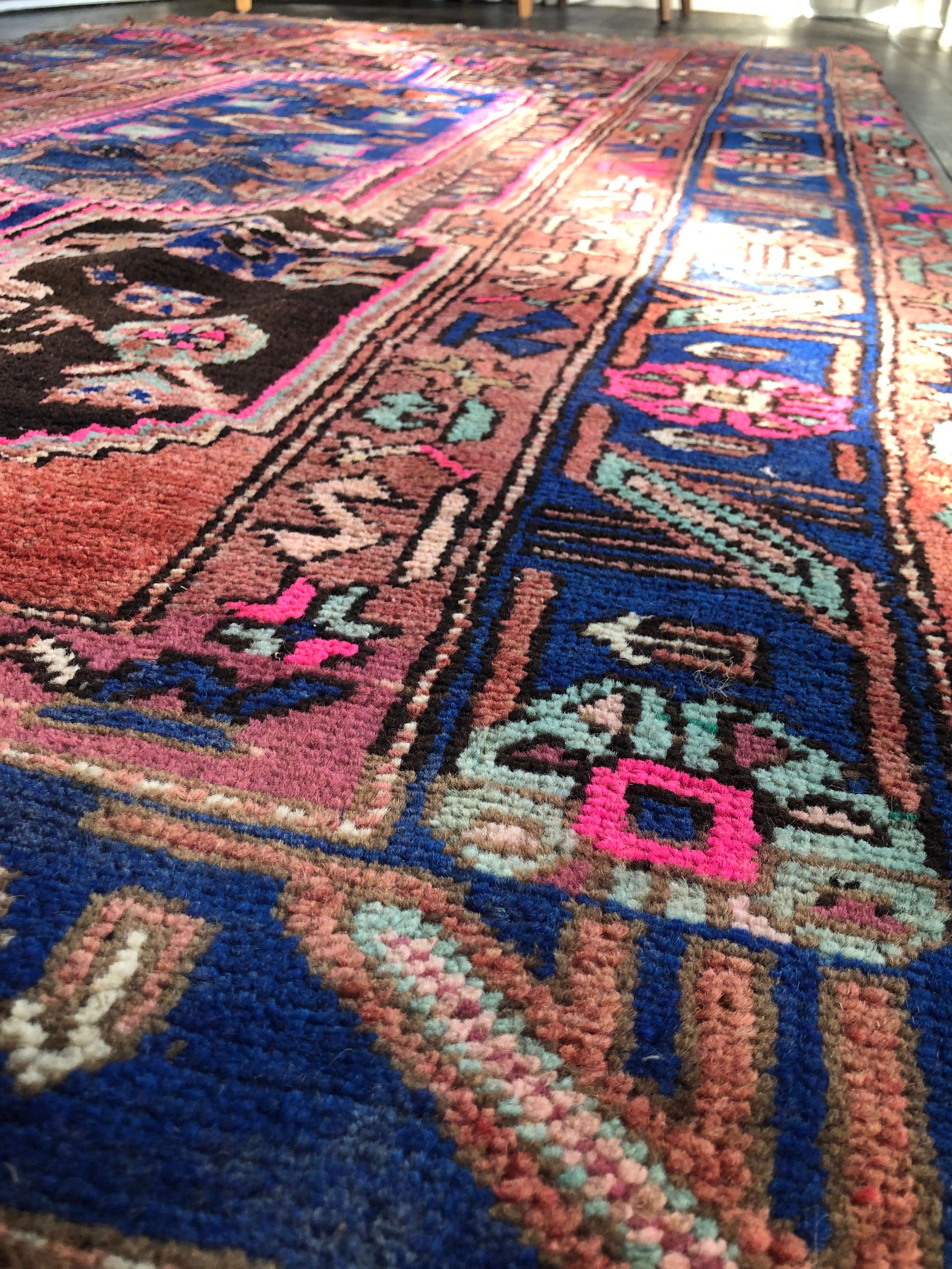 Vintage Persian Area Rug - Flamenco